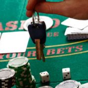 How to help a gambling-addicted friend to get out of it?